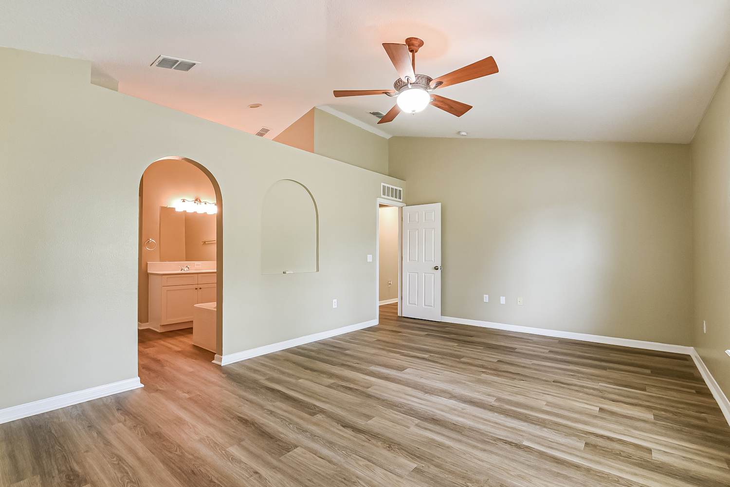 688 Red Pepper Loop, Chuluota photo 9