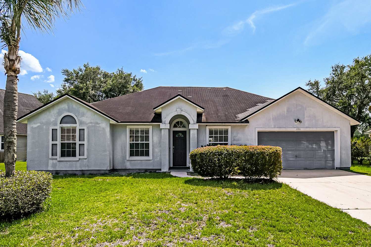 6886 Wall Springs Dr, Jacksonville photo 1