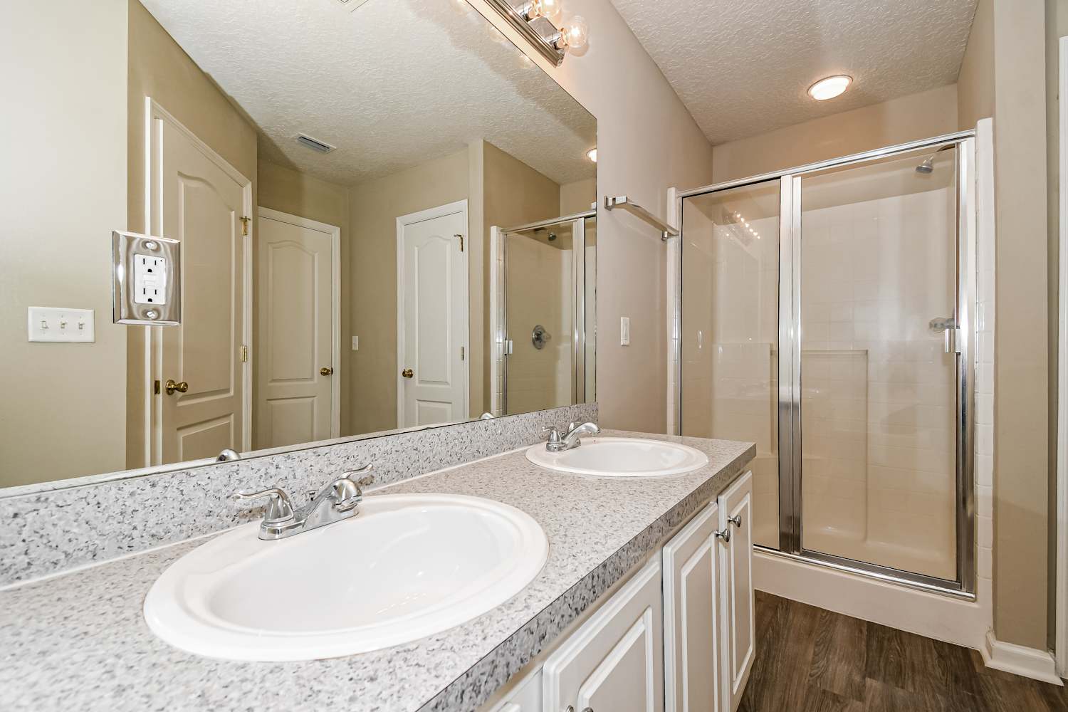 6886 Wall Springs Dr, Jacksonville photo 11