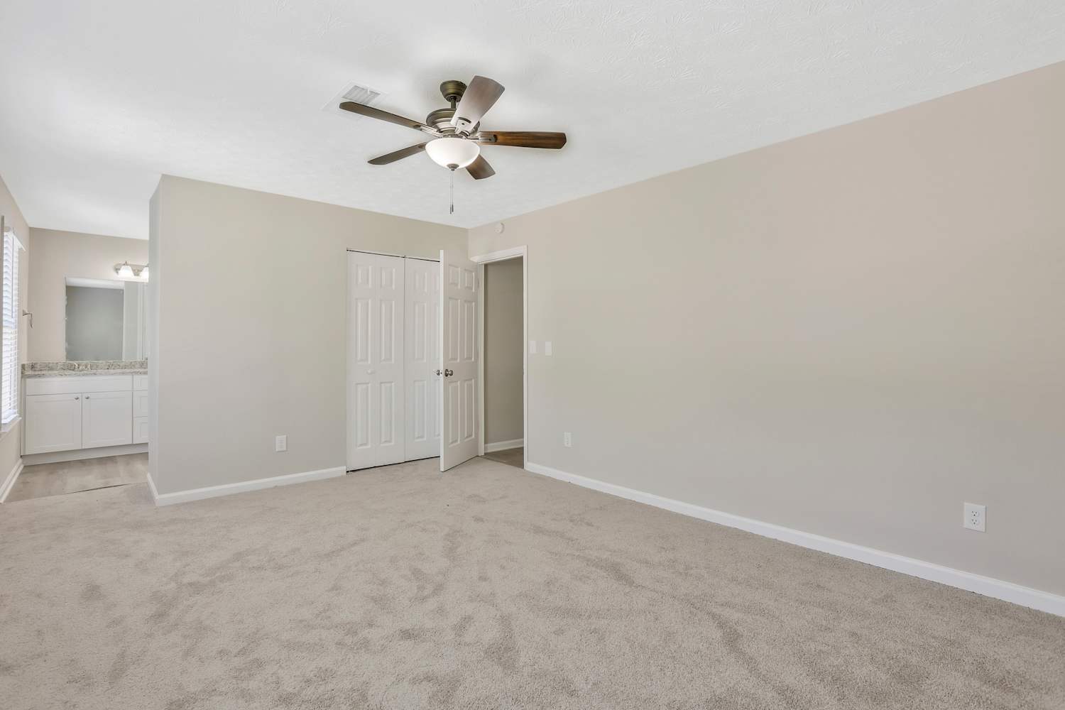 690 Greenhedge Dr, Stone Mountain photo 18