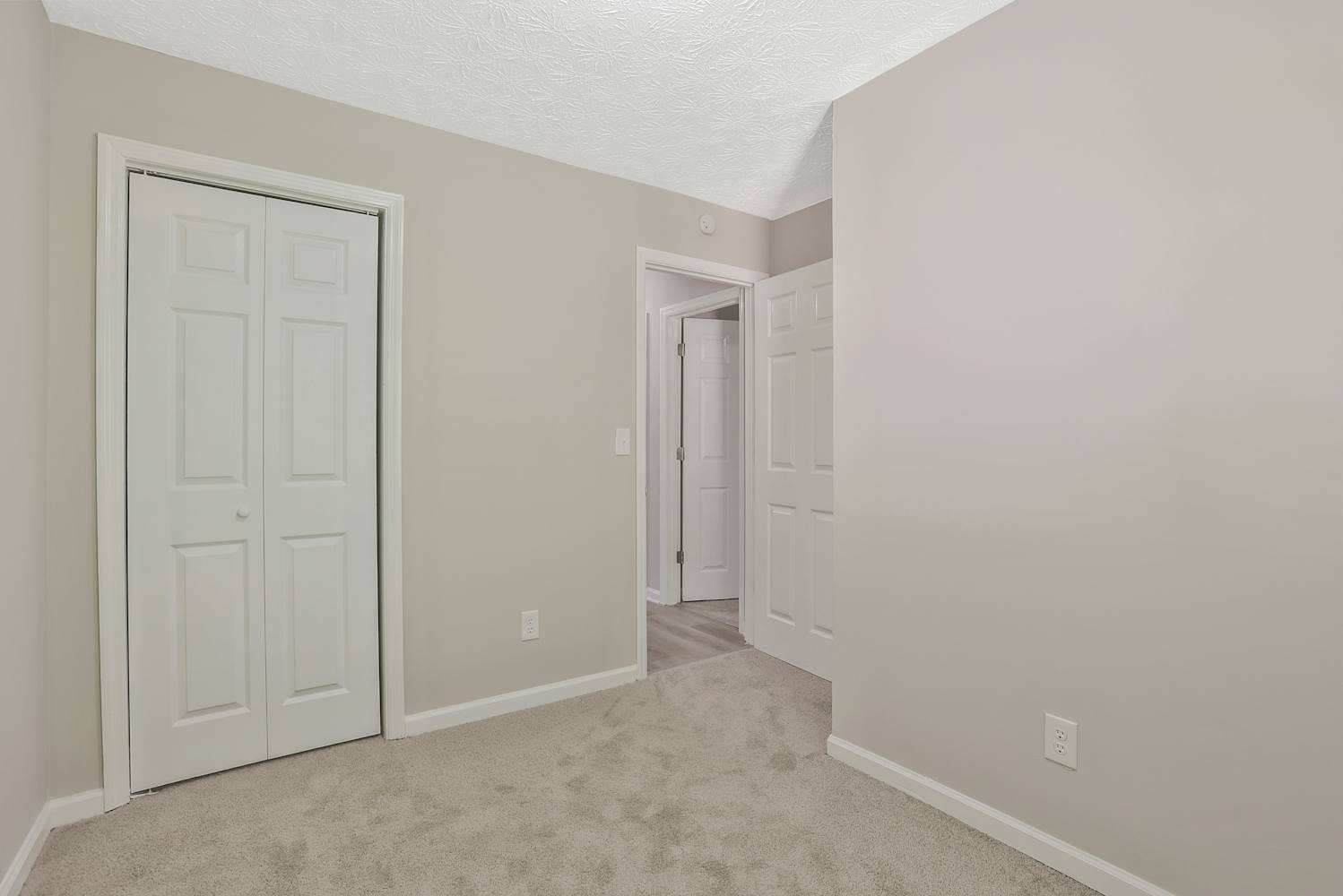 690 Greenhedge Dr, Stone Mountain photo 14