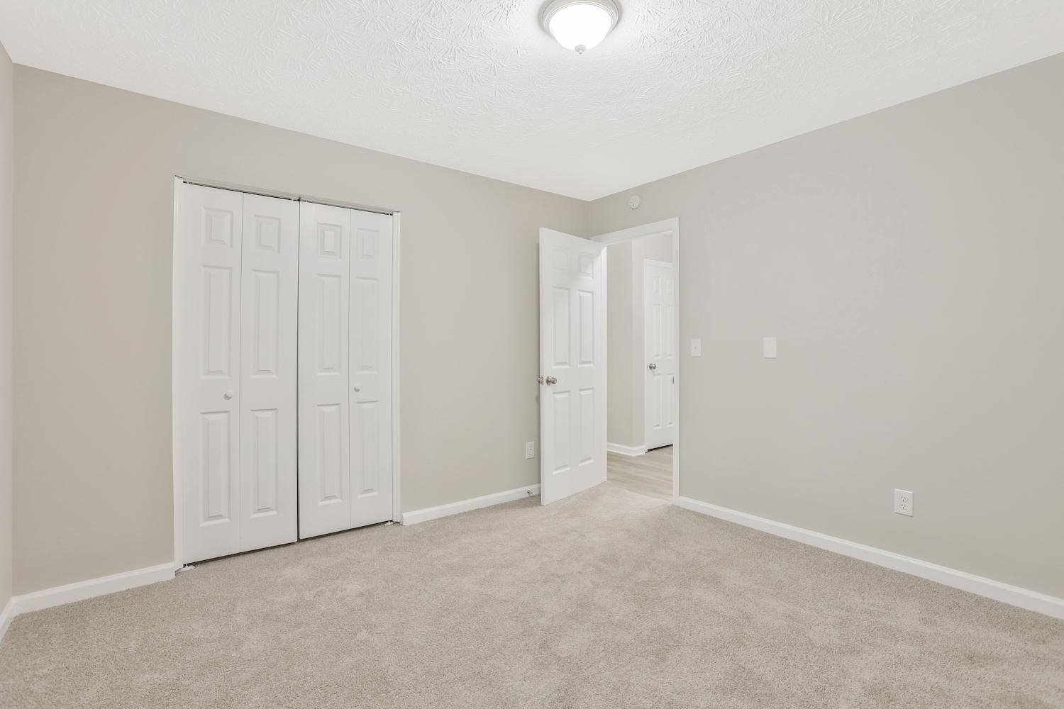 690 Greenhedge Dr, Stone Mountain photo 13