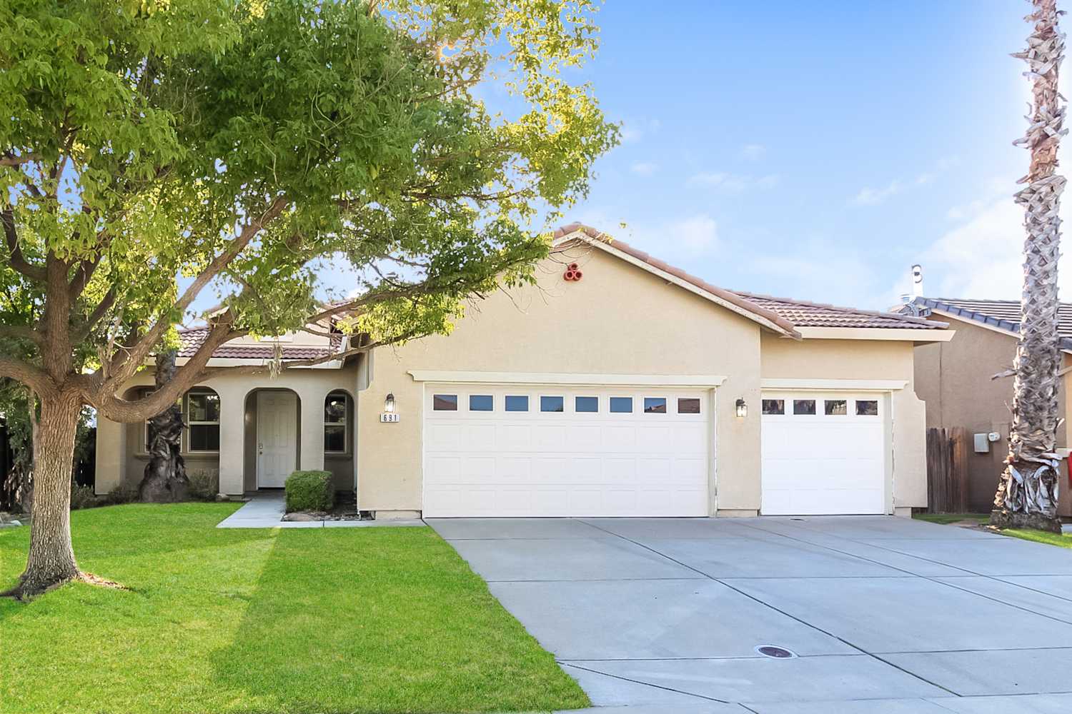 Front of 691 Aspen Meadows Way, Lincoln, CA