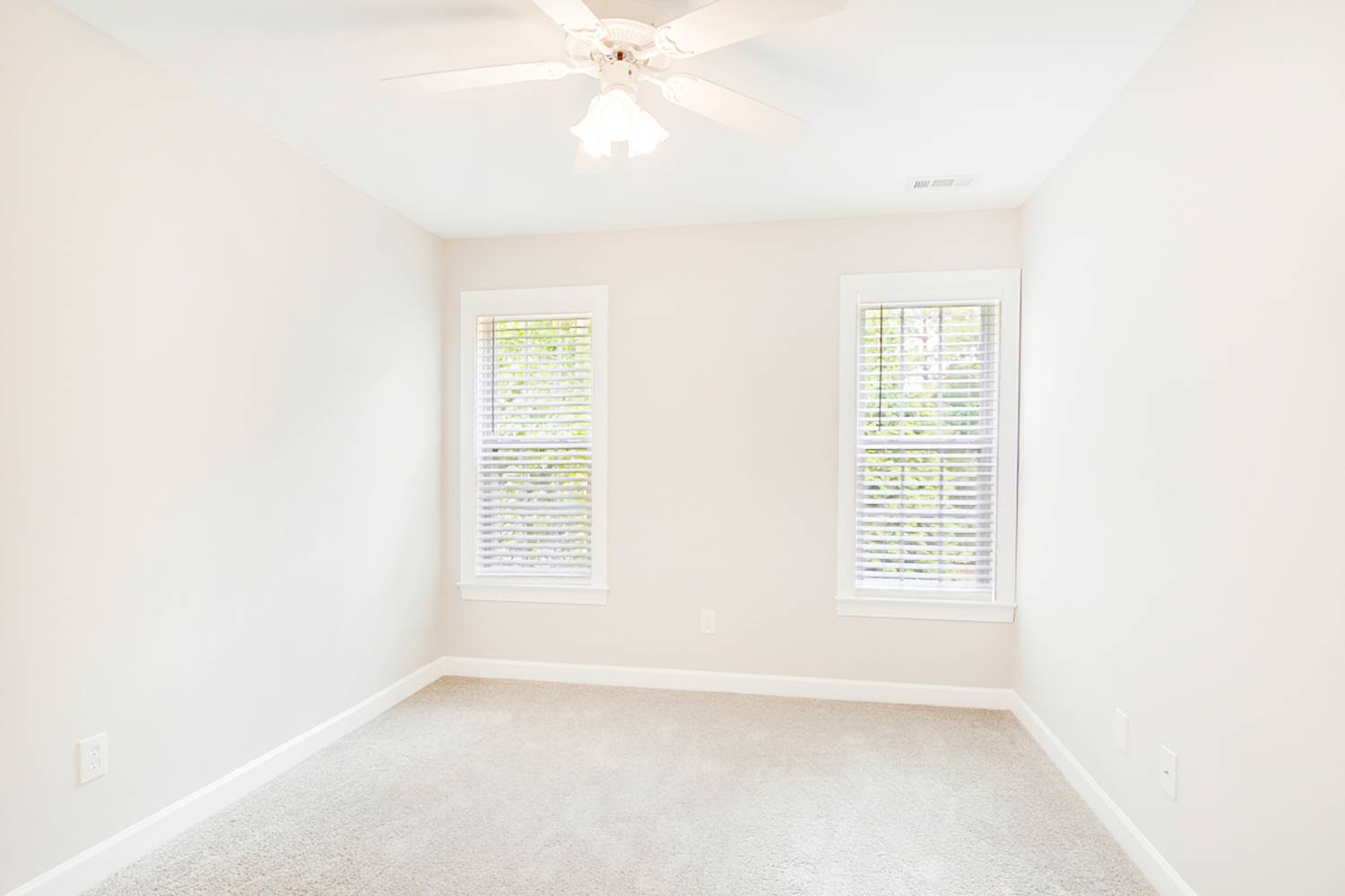 6917 Oviedo Dr, Raleigh photo 14