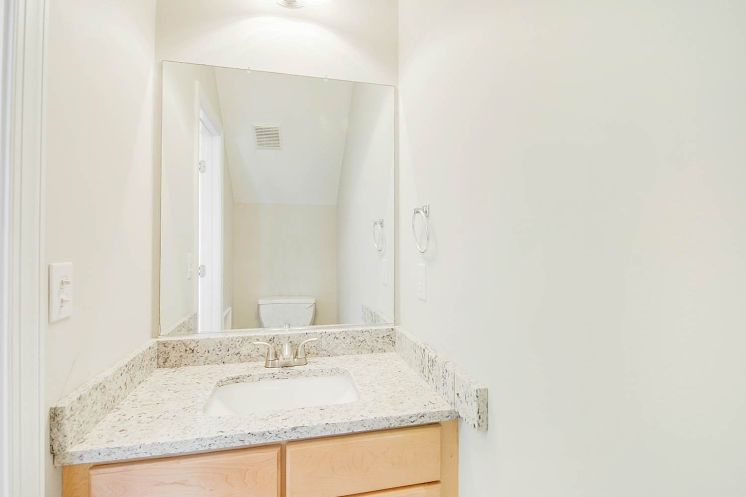 6917 Oviedo Dr, Raleigh photo 23