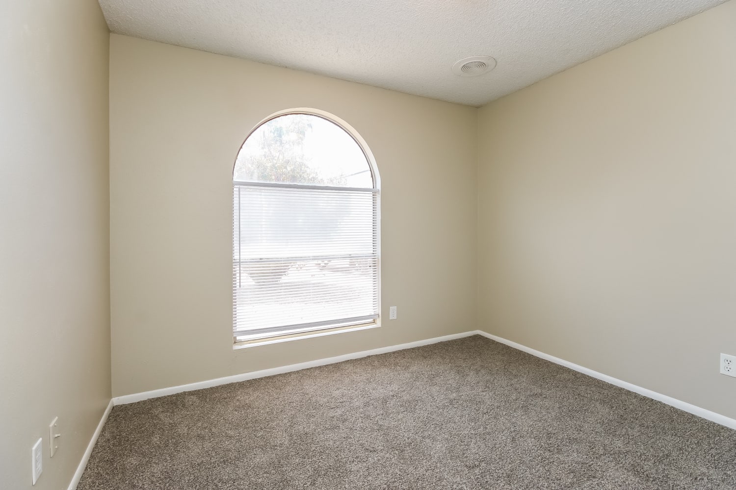 6943 W Hubbell St, Phoenix photo 11