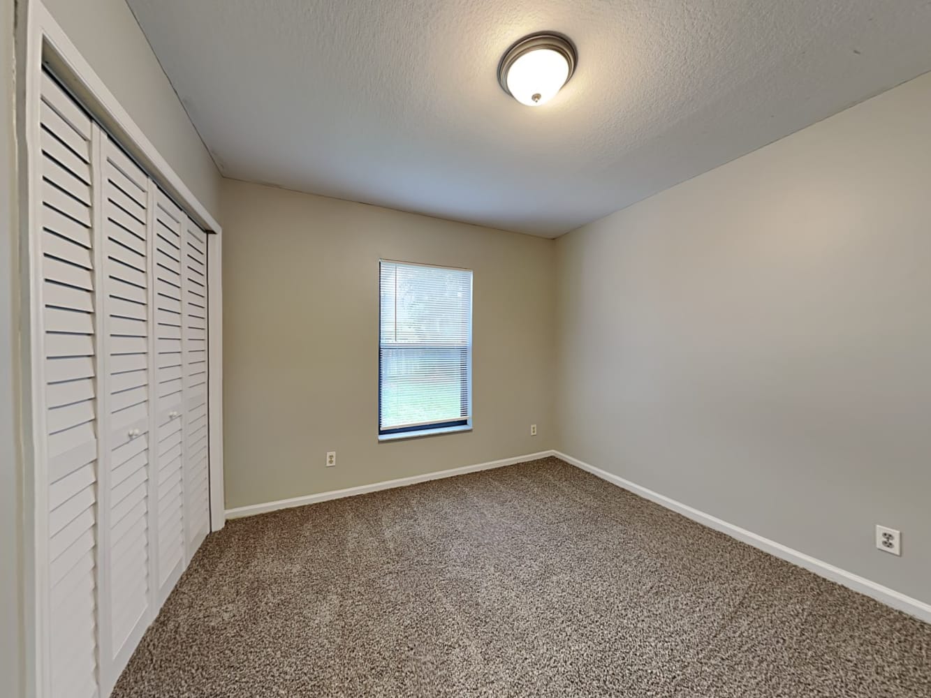 696 Blueberry Dr, Wellington photo 9