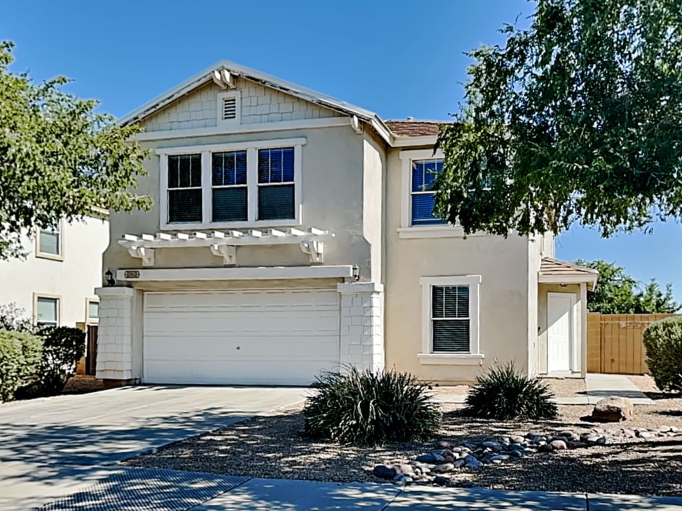 Front of 6960 W Cactus Wren Dr, Glendale, AZ