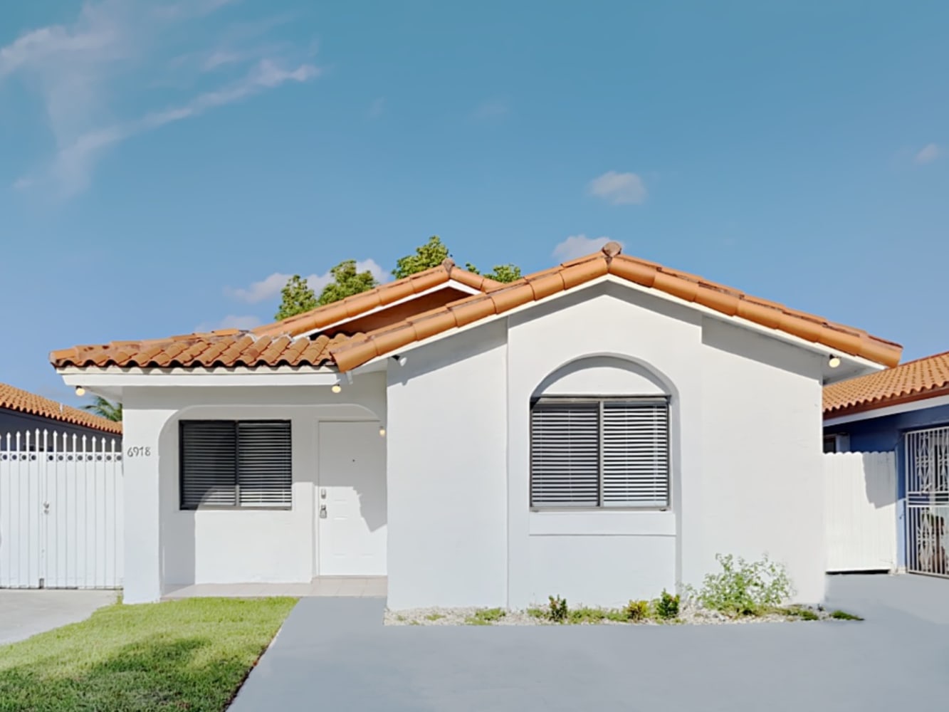 Front of 6978 W 29th Ave, Hialeah, FL