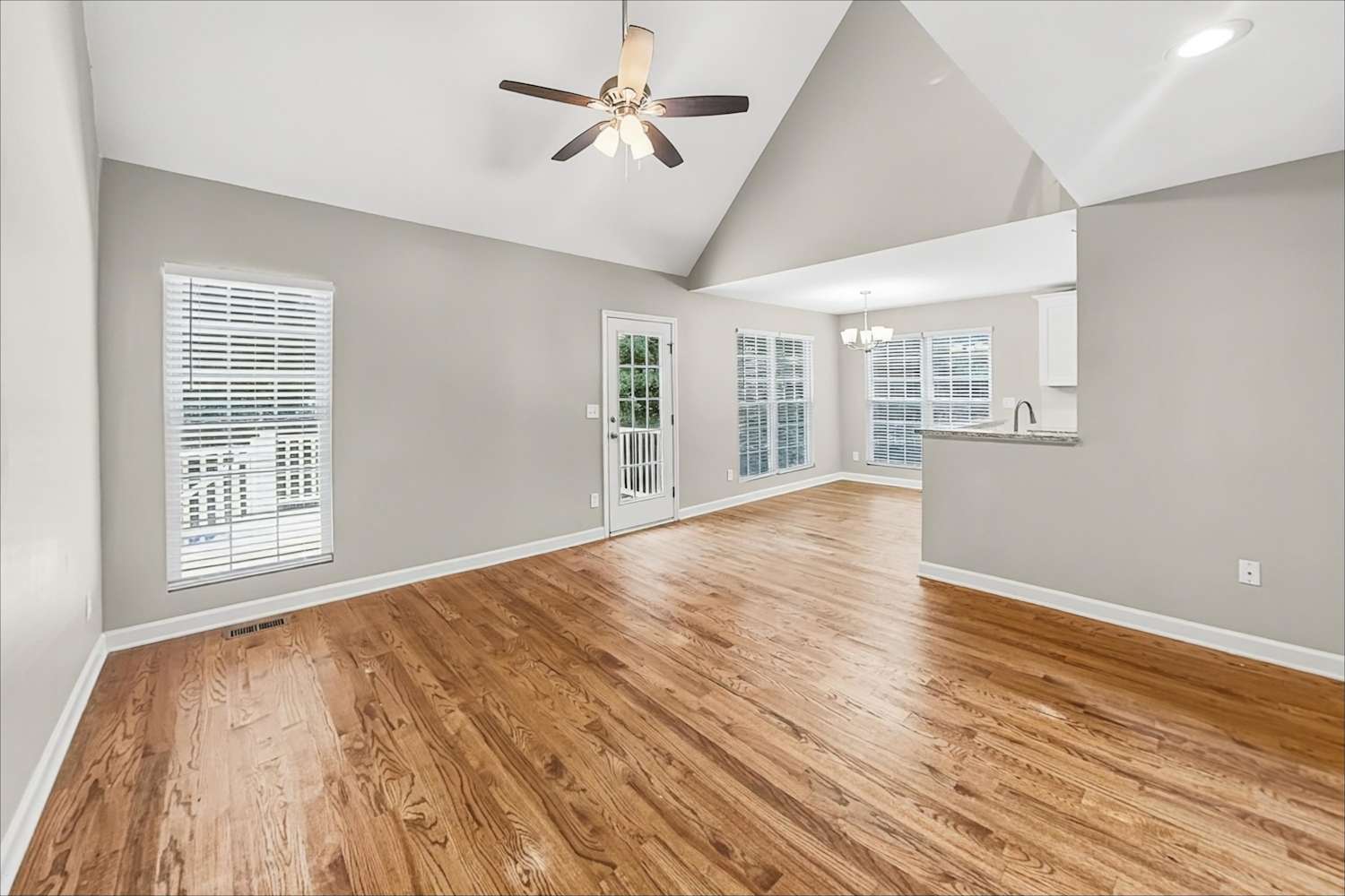 6984 Forest Manor Dr, Denver photo 6