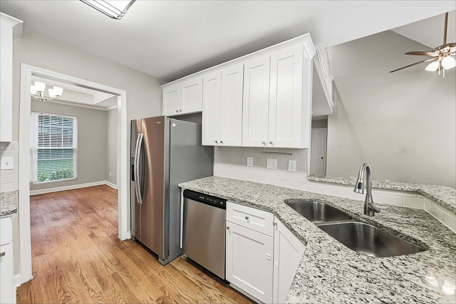 6984 Forest Manor Dr, Denver photo 12
