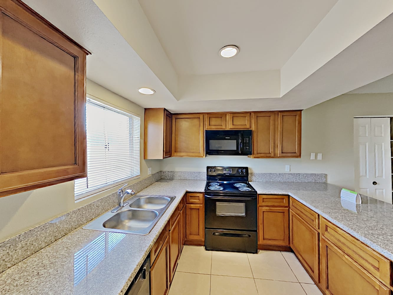 7016 W Wilshire Dr, Phoenix photo 7