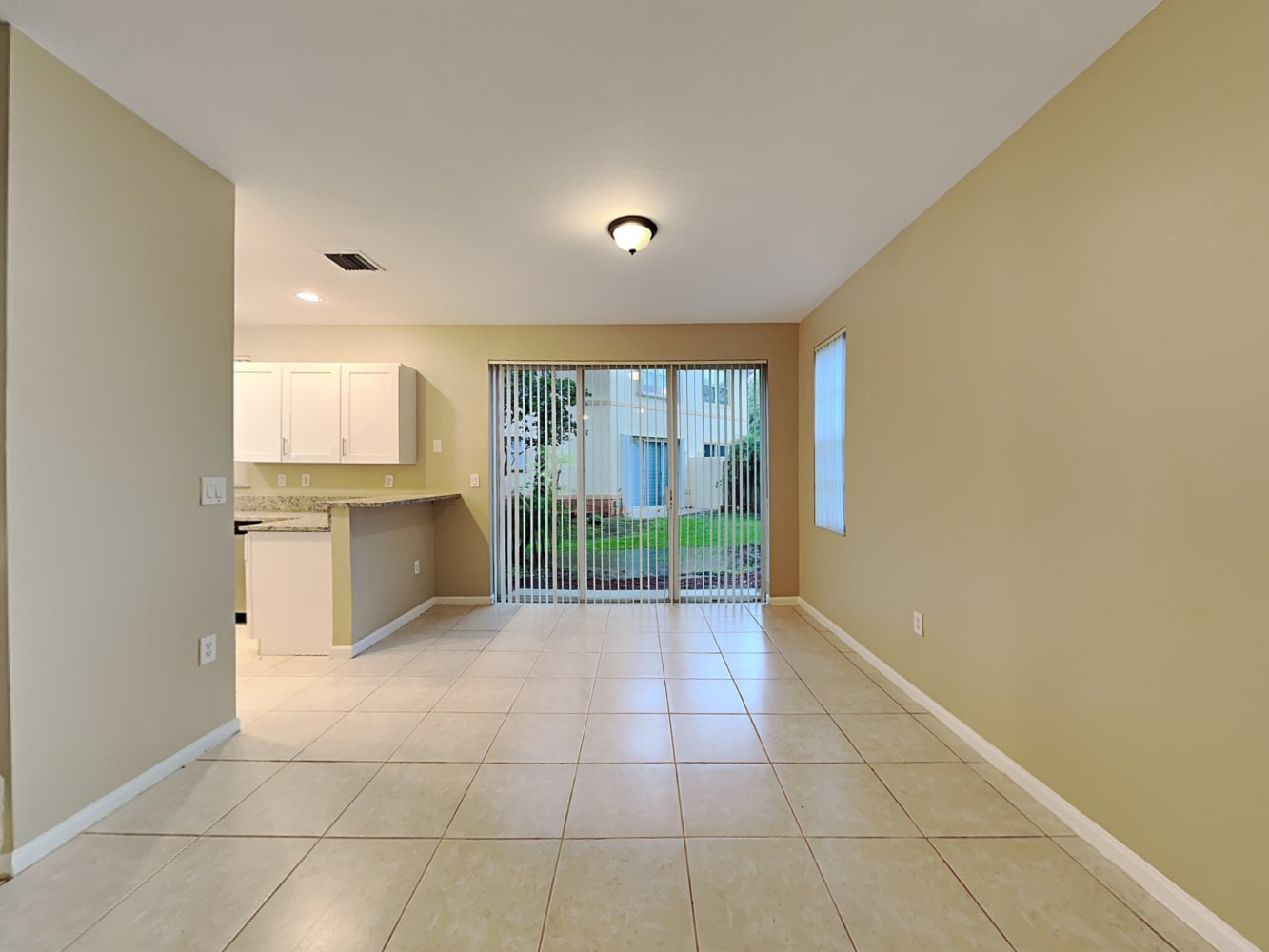 703 NW 170th Ter, Pembroke Pines photo 5