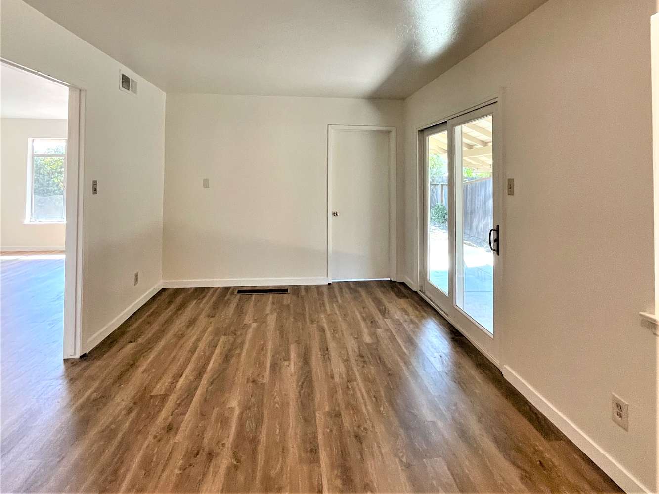 7030 Tamoshanter Way, Sacramento photo 6