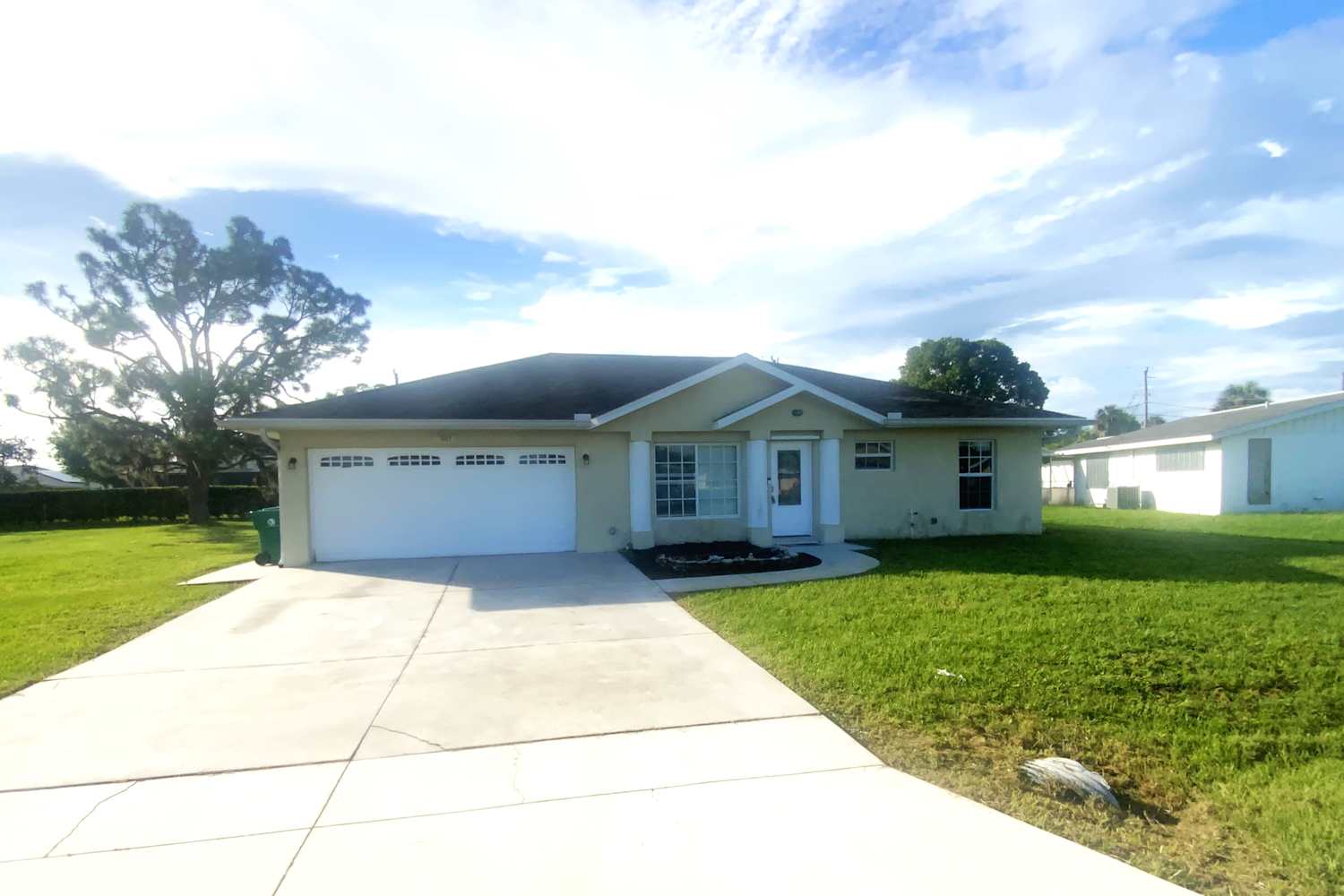 Front of 707 Hartford Dr NW, Port Charlotte, FL