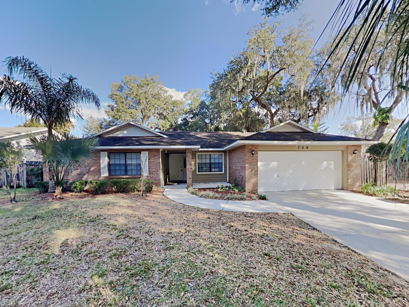Front of 709 Foxglove Pl, Brandon, FL