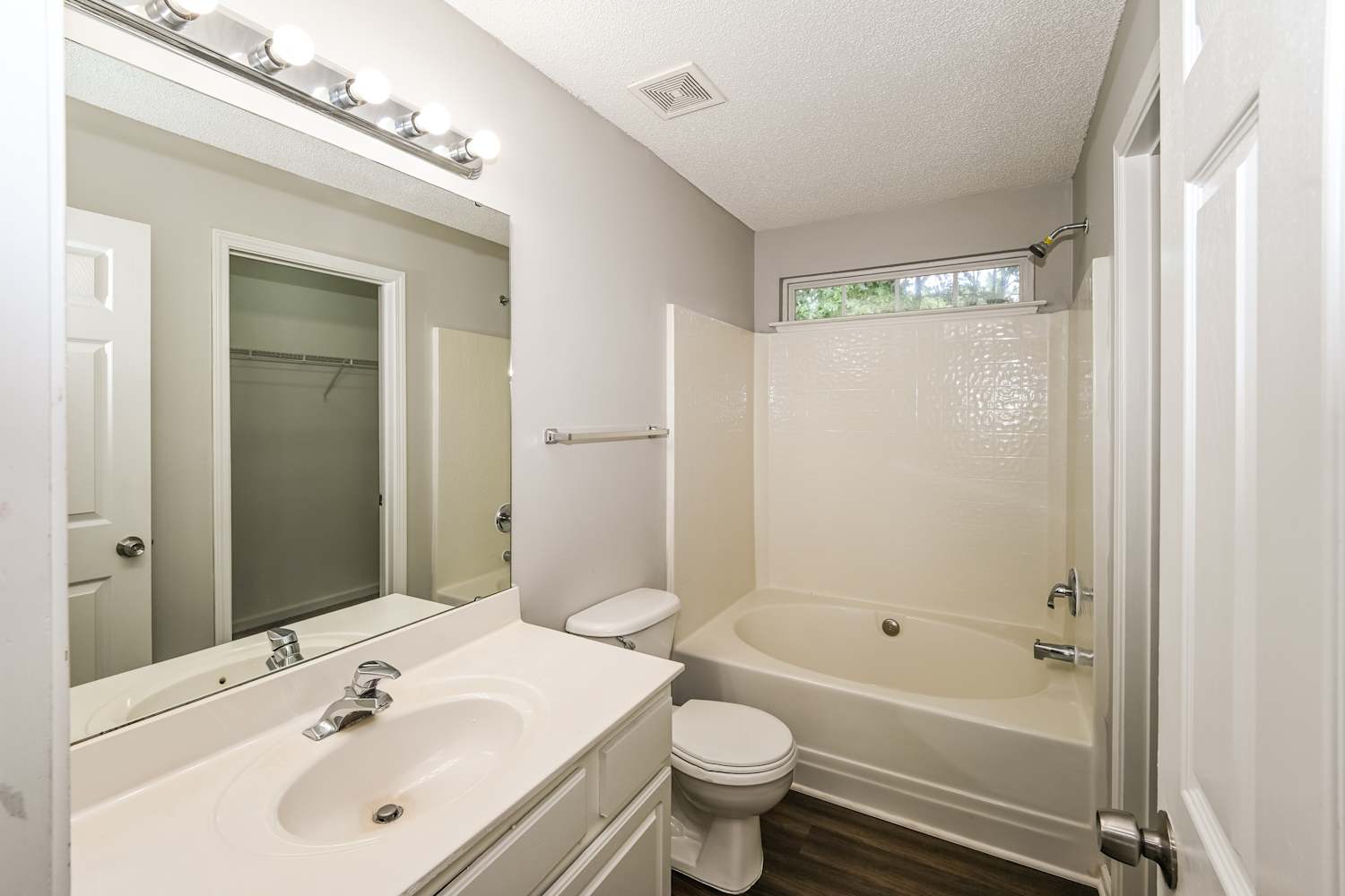 7122 Lowen Rd, Charlotte photo 11