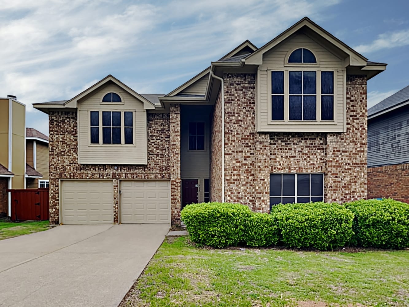 Front of 713 Bishop St, Cedar Hill, TX