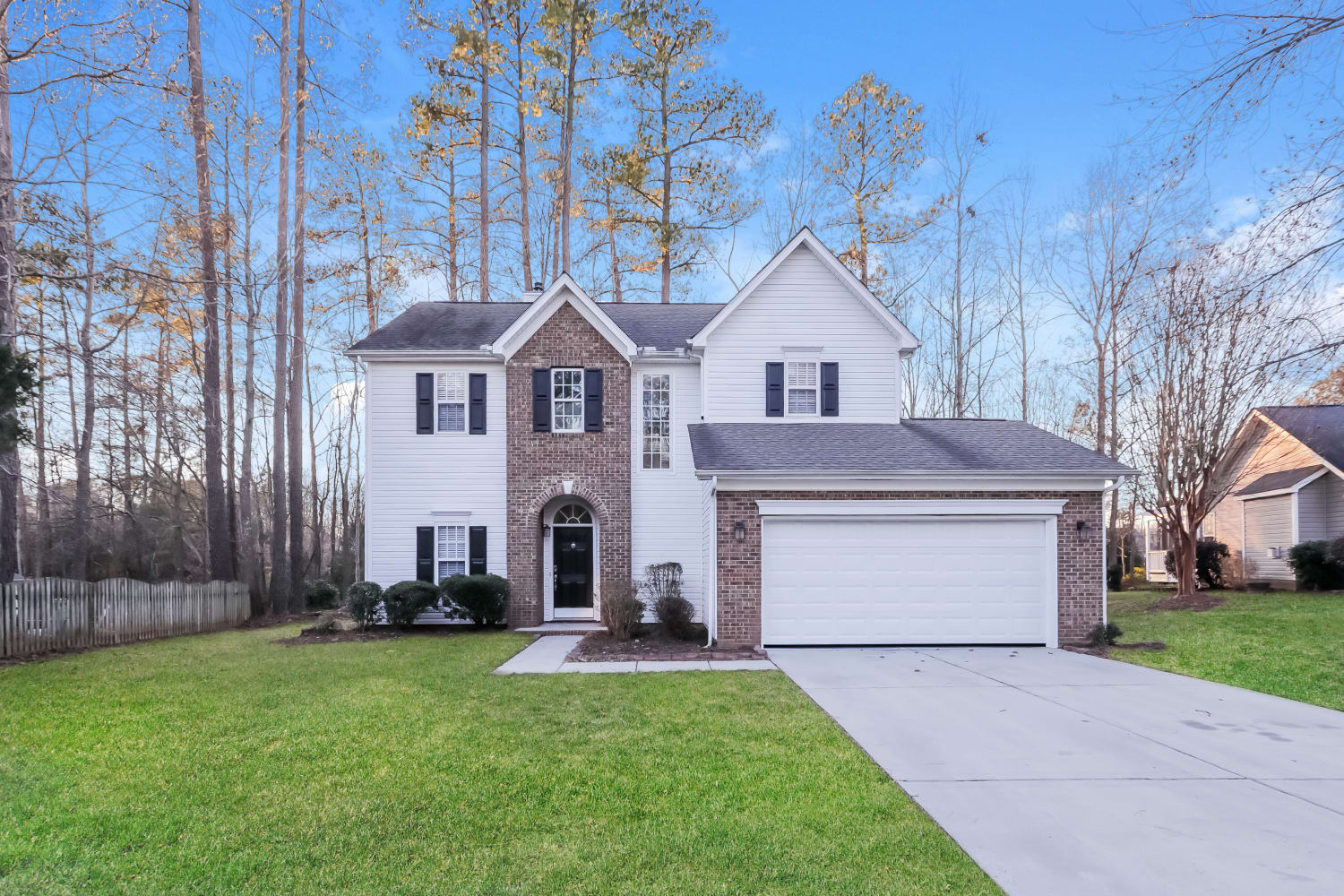 7140 Duchamp Dr, Charlotte photo 1