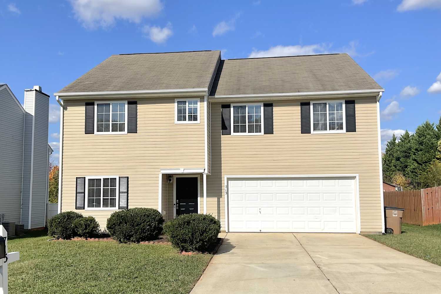 Front of 715 Sunmeadow Dr, Browns Summit, NC