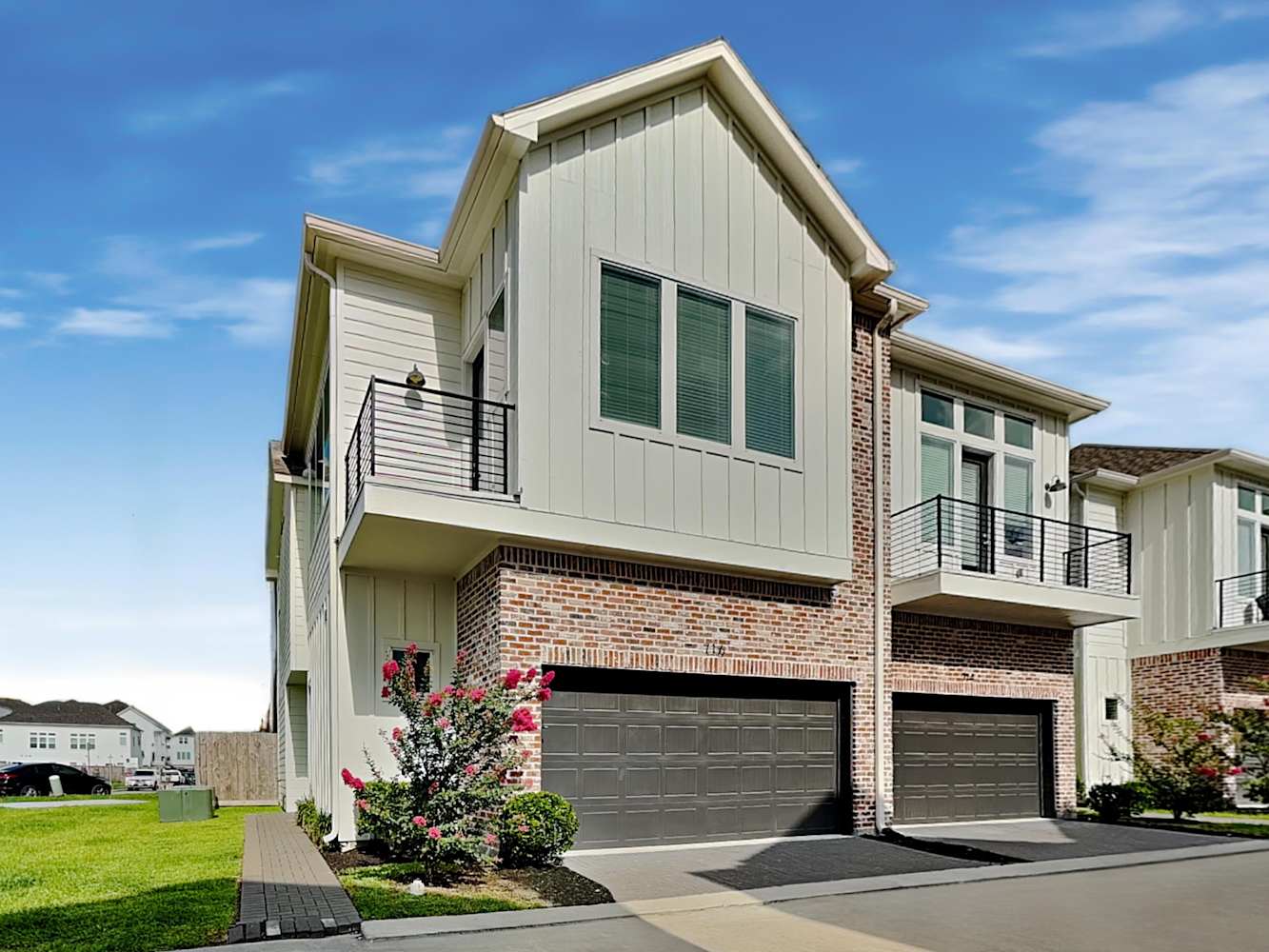 Front of 716 Wilshire Brook Ln, Houston, TX