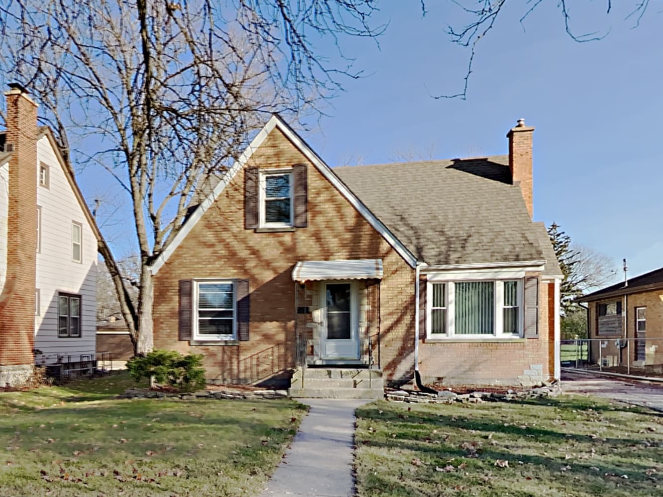 Front of 717 S Michigan Ave, Villa Park, IL
