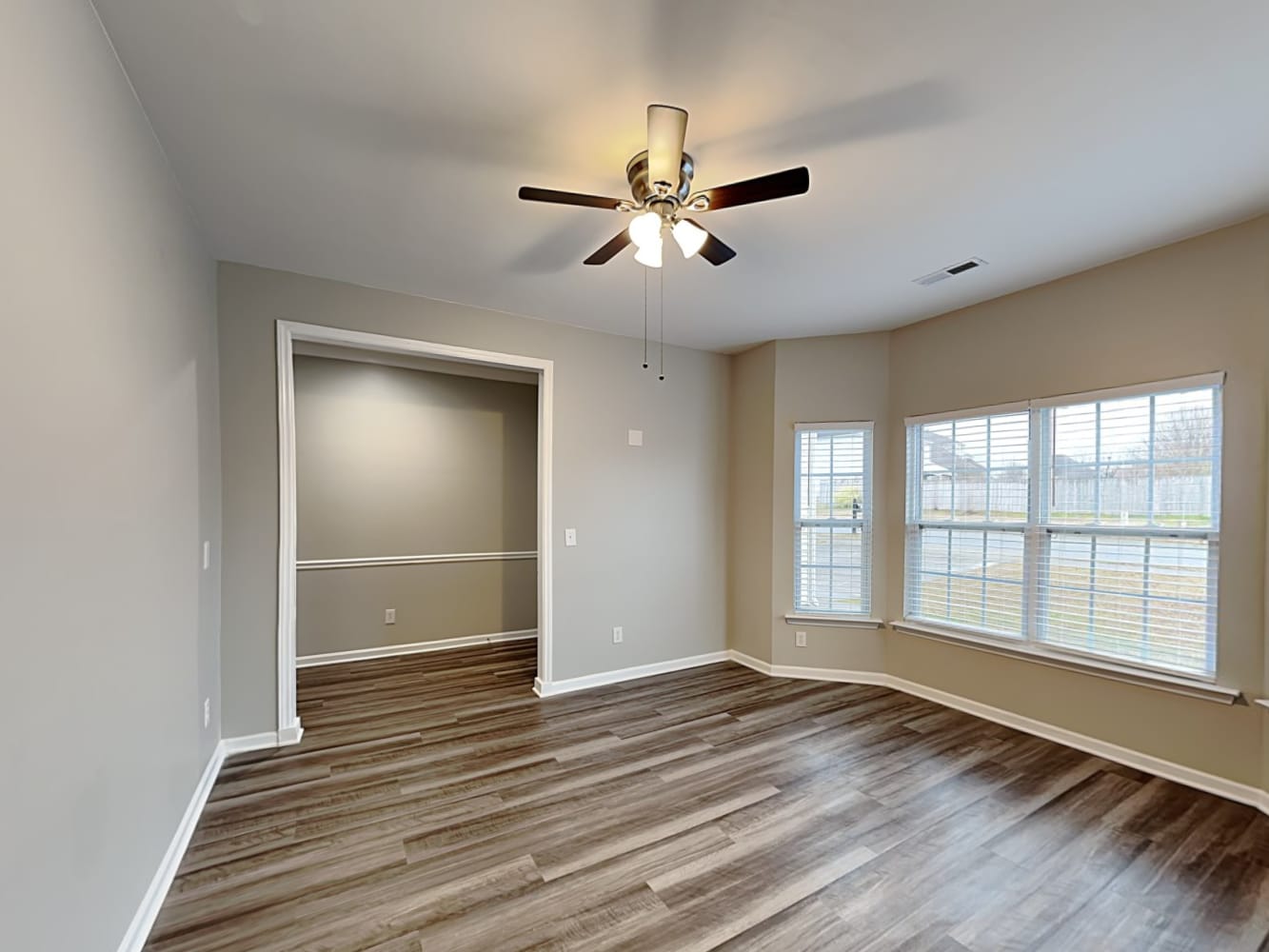 720 Red Oak Tree Dr, Fuquay Varina photo 8