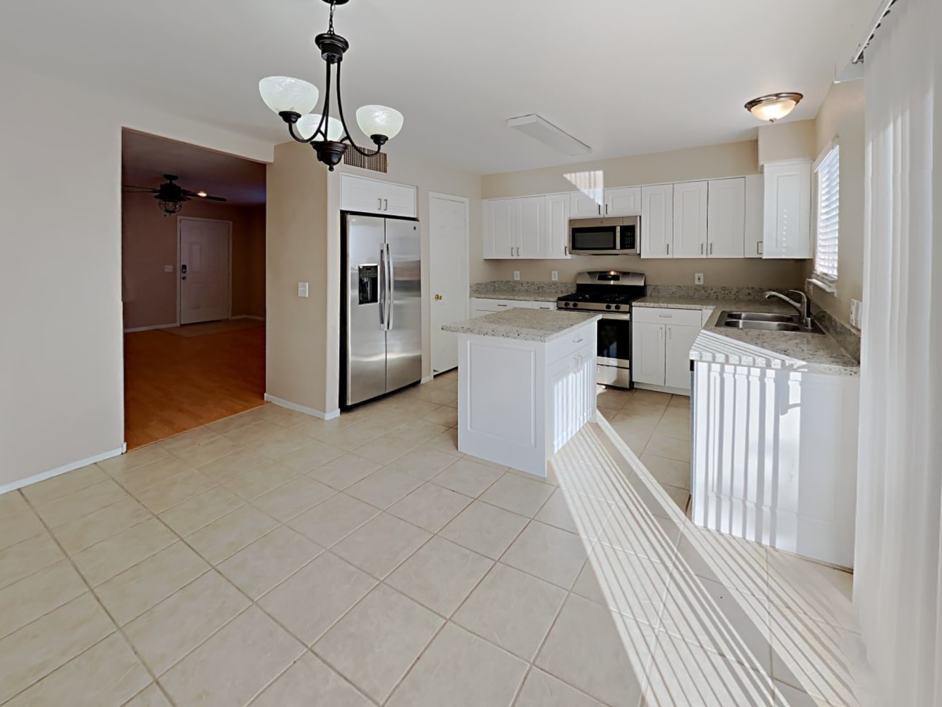 722 Booted Eagle St, Henderson photo 8