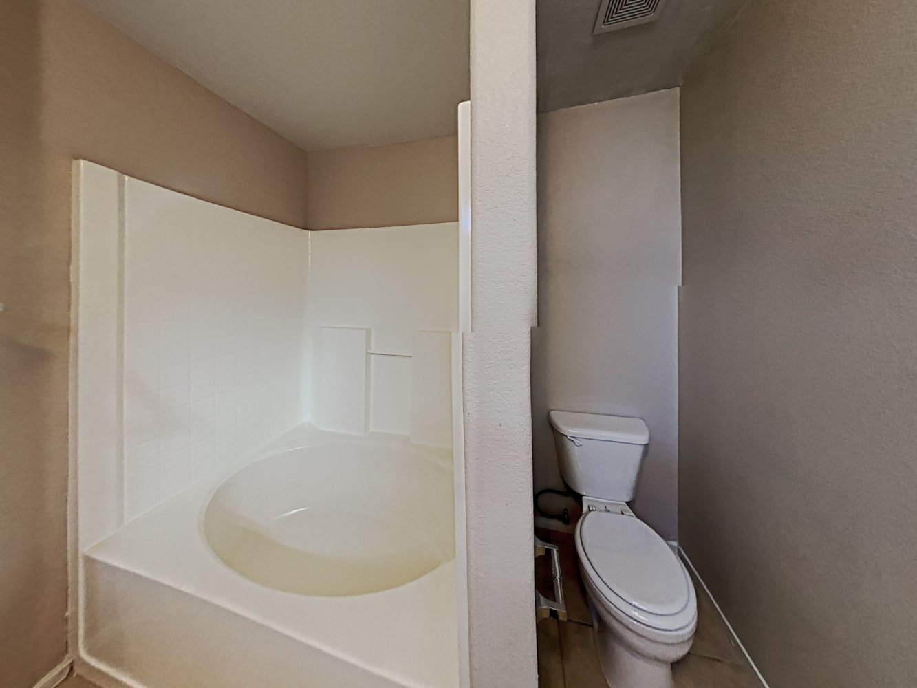 722 Booted Eagle St, Henderson photo 21