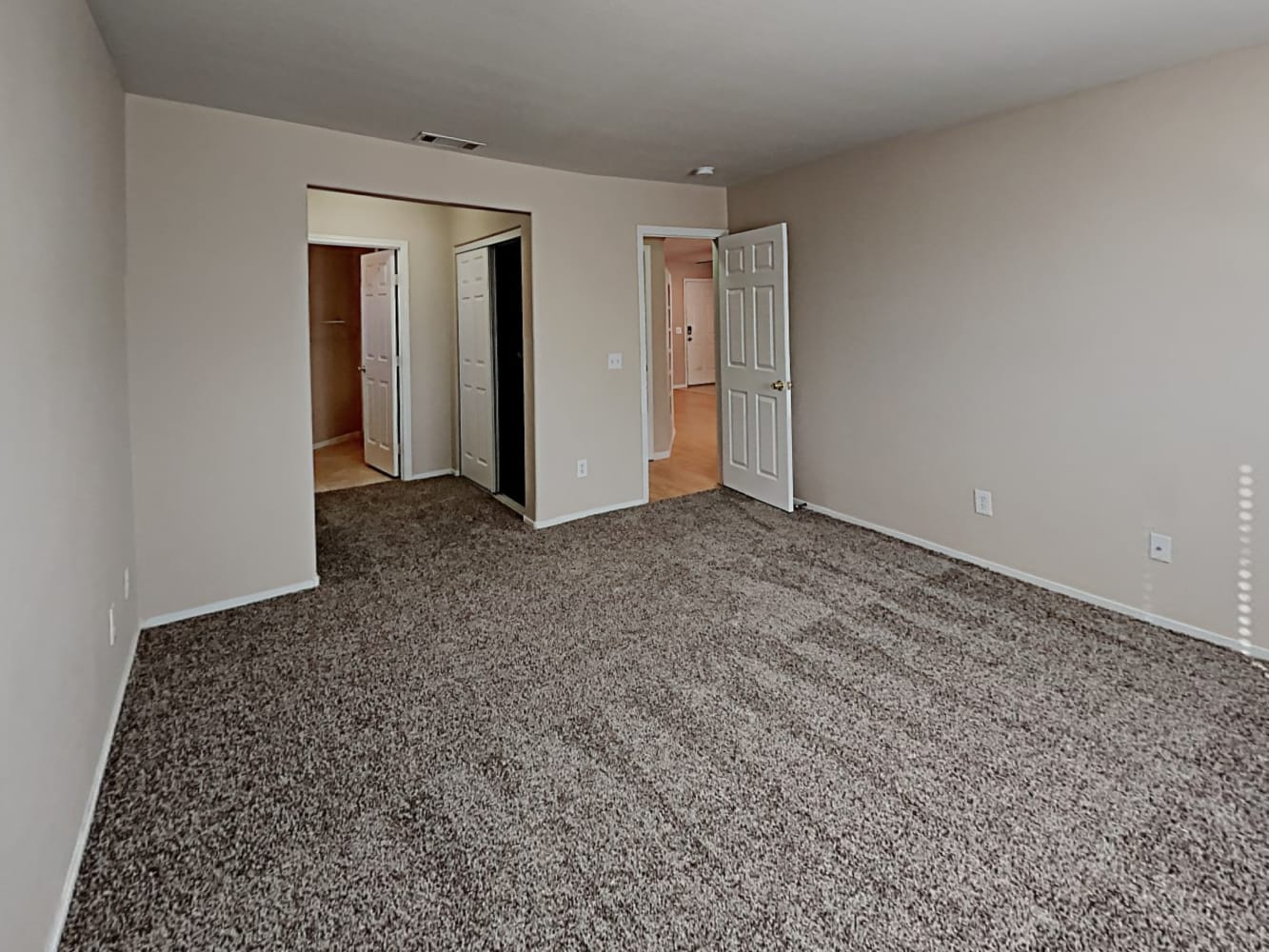 722 Booted Eagle St, Henderson photo 12
