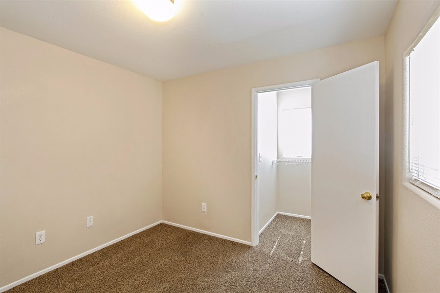 7224 Camden Pine Ave, Las Vegas photo 8