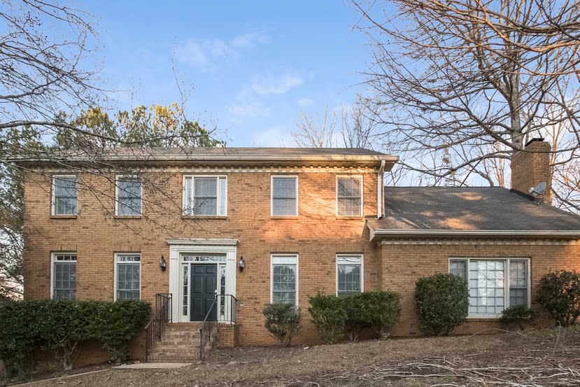 Front of 725 Redlion Run, Alpharetta, GA