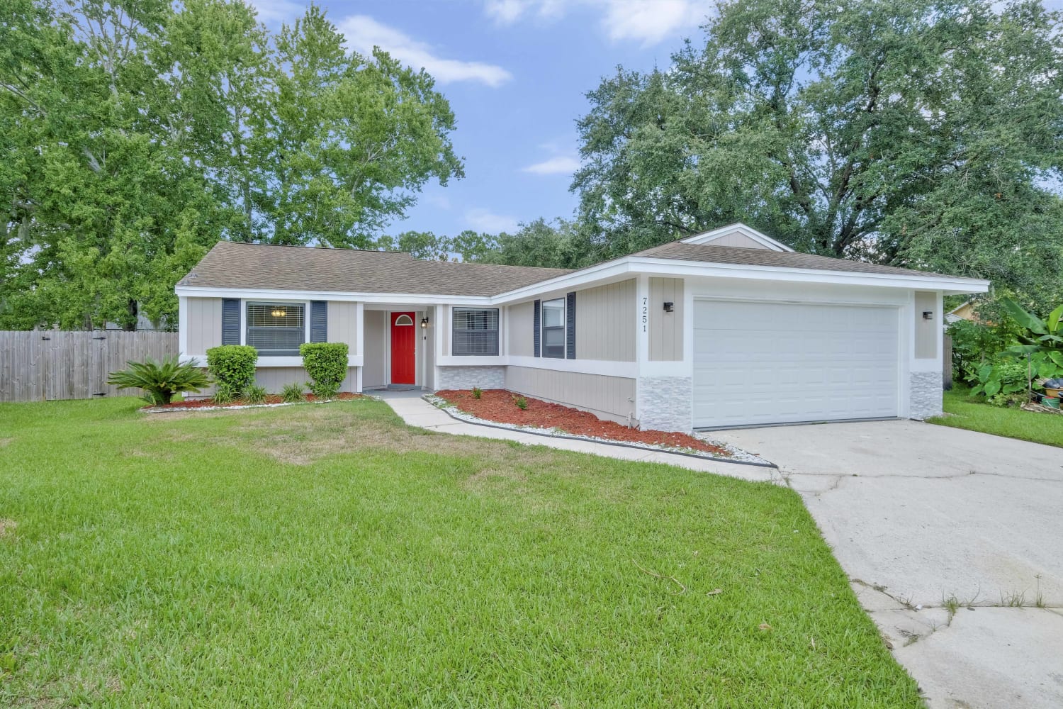 Front of 7251 Eagles Perch Ct, Jacksonville, FL