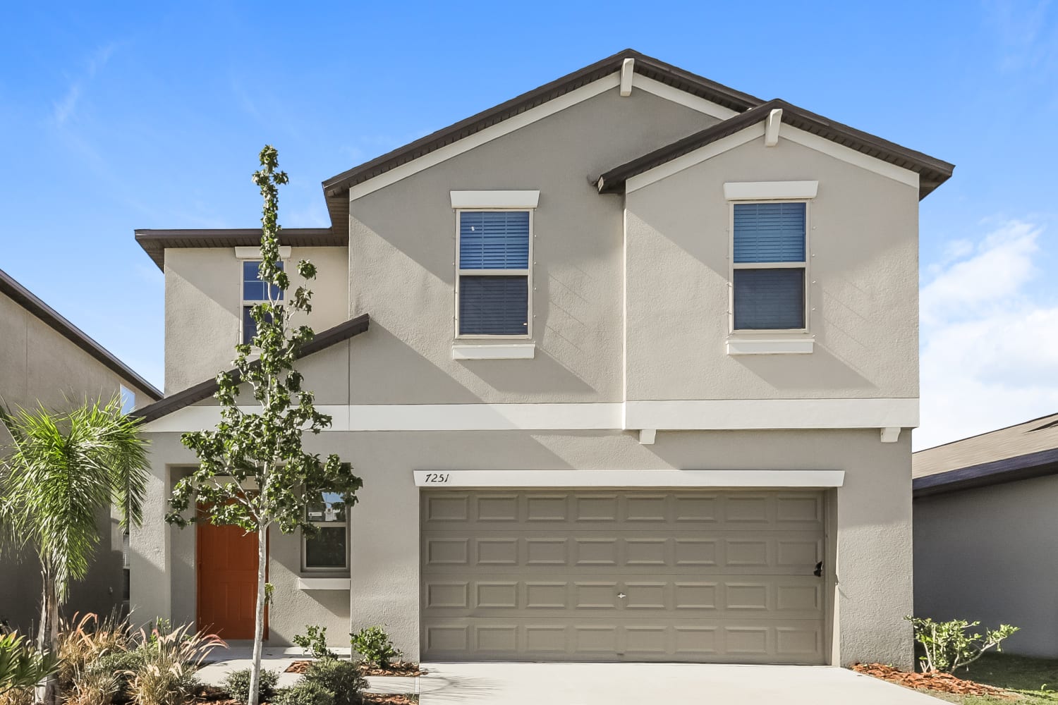 Front of 7251 King Creek Dr, Ruskin, FL