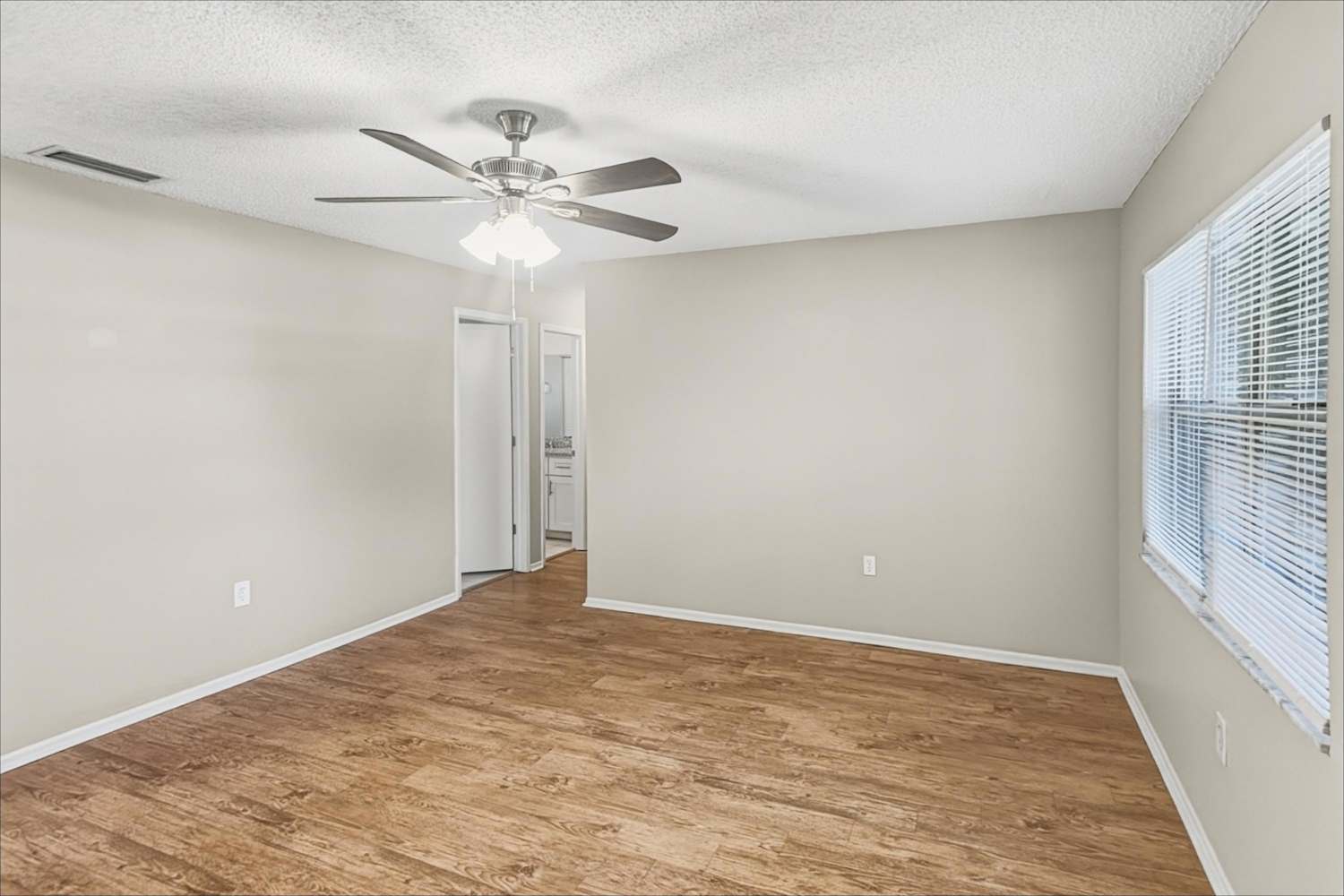 7257 56th Ave N, Saint Petersburg photo 5
