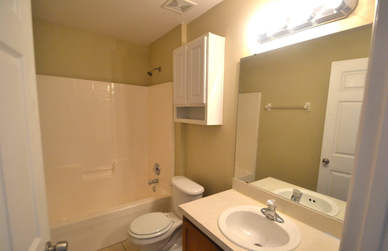 727 Versailles Ln, Kissimmee photo 6