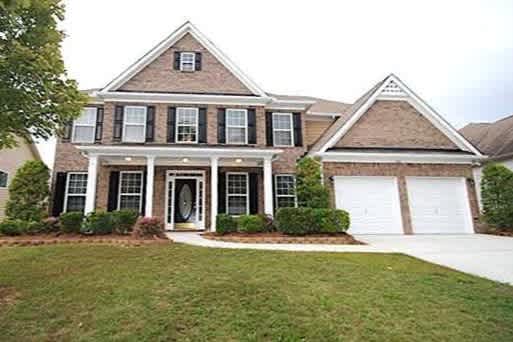 Front of 7282 Madison Cir, Union City, GA