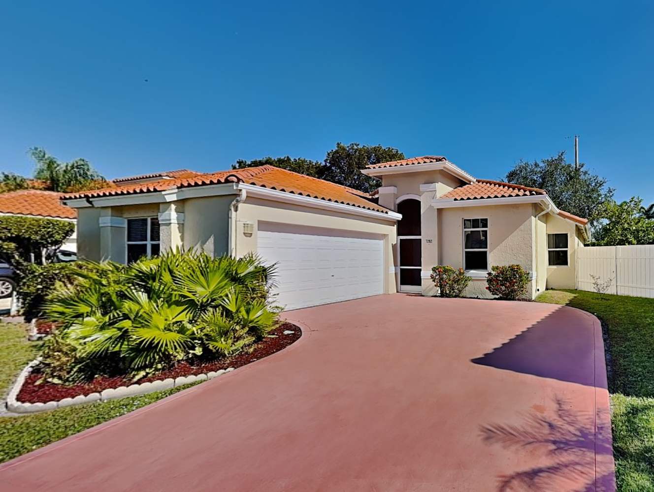 Front of 7282 Spinnaker Bay Dr, Lake Worth, FL