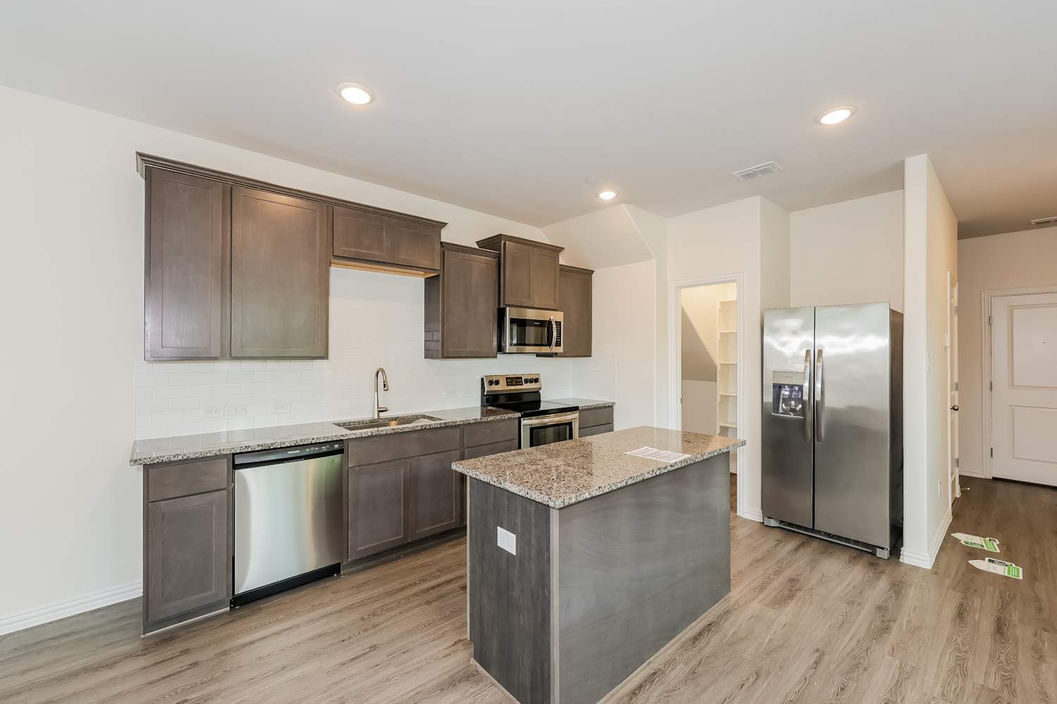 731 Bonnet Trl, Arlington photo 6
