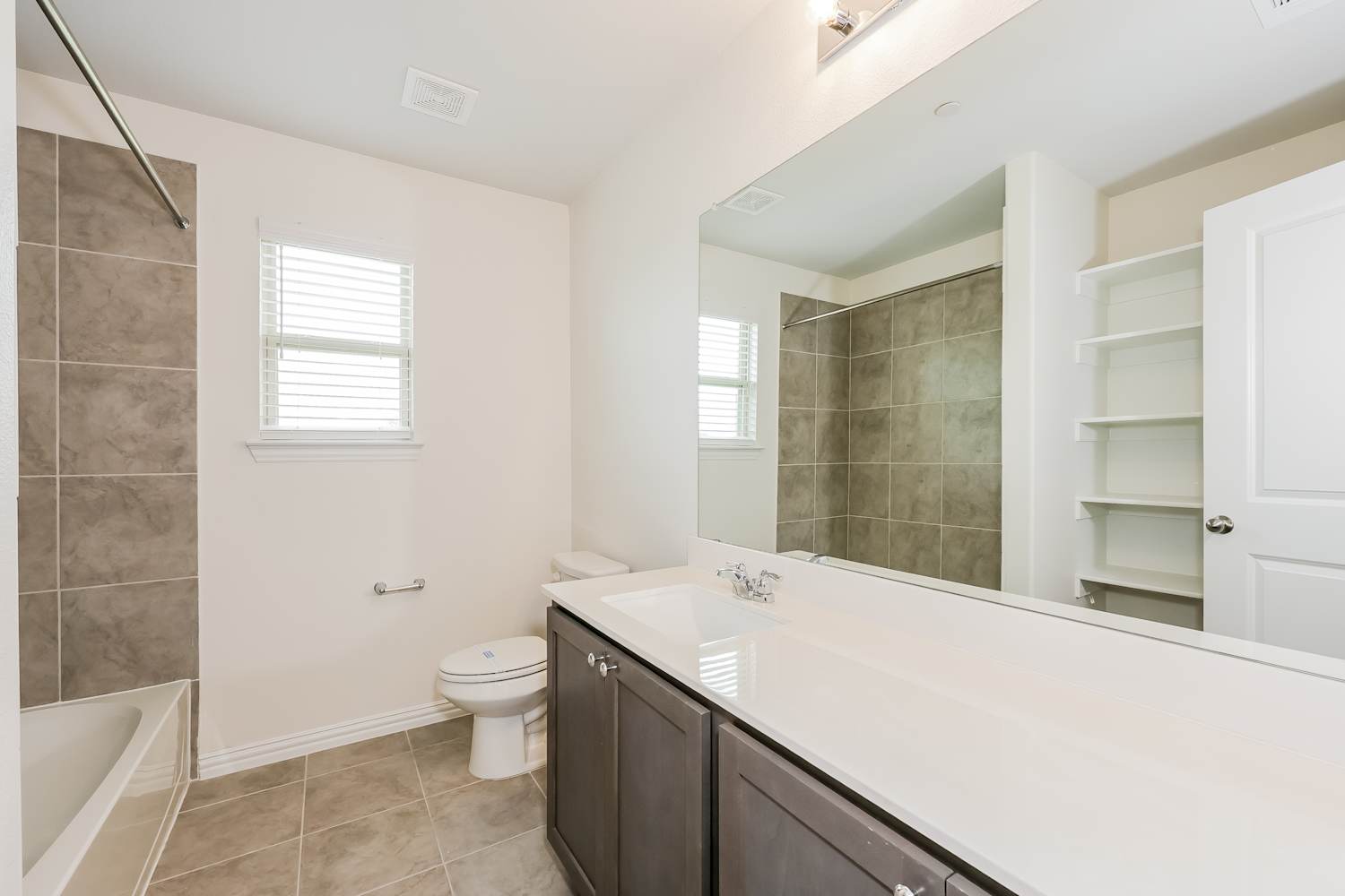 731 Bonnet Trl, Arlington photo 14