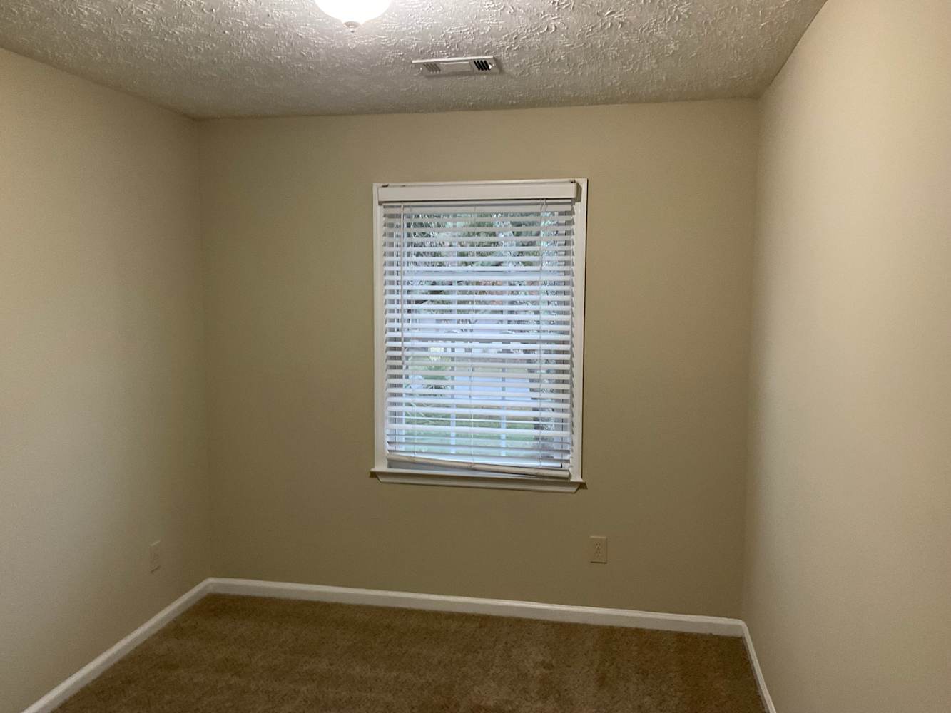 731 Suwanee Pkwy, Lawrenceville photo 9