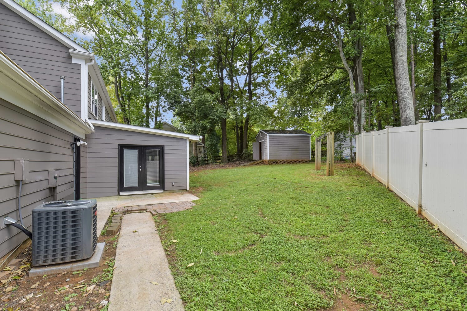 7311 Canyon Dr, Charlotte photo 27
