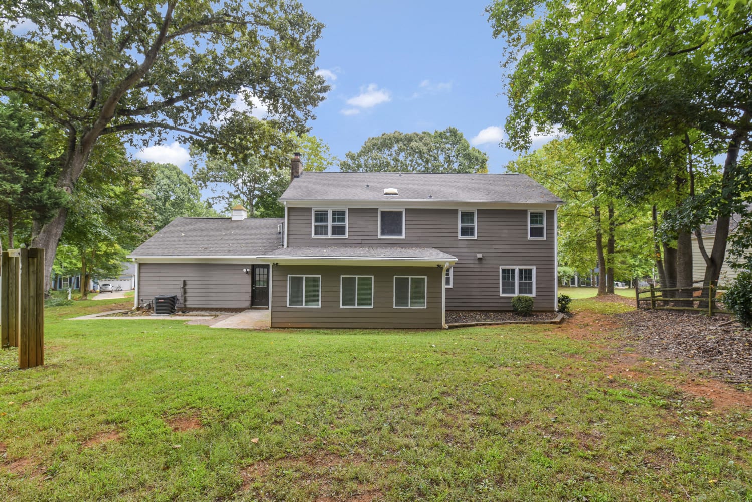 7311 Canyon Dr, Charlotte photo 28