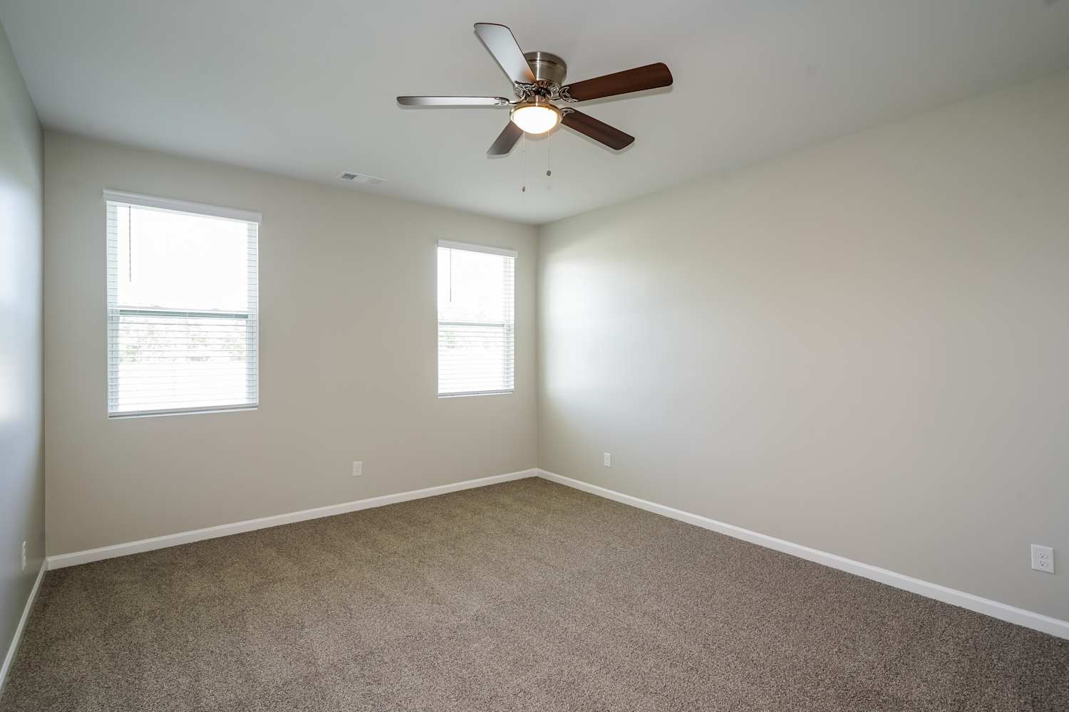7317 Scotlyn Way, White House photo 11
