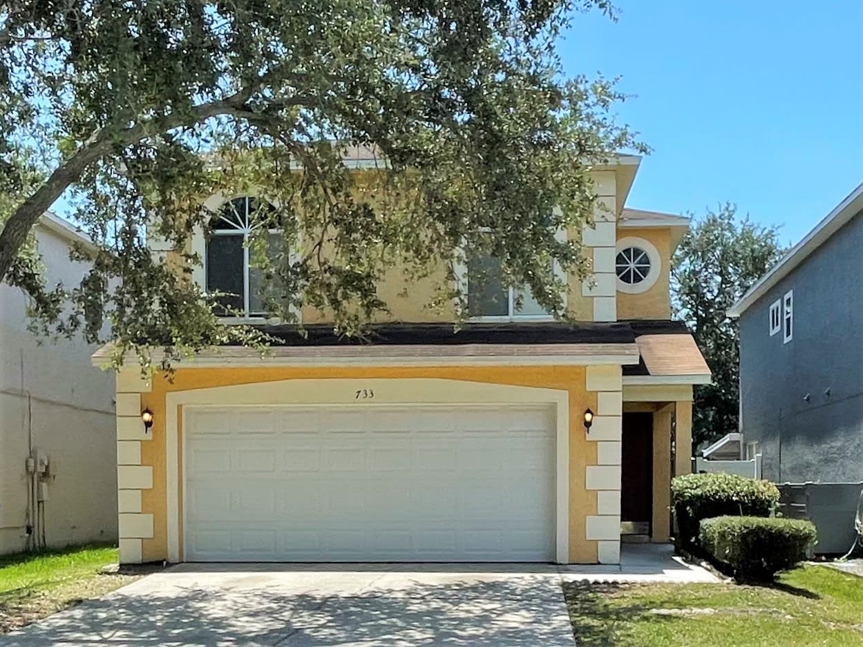 Front of 733 Burlwood St, Brandon, FL