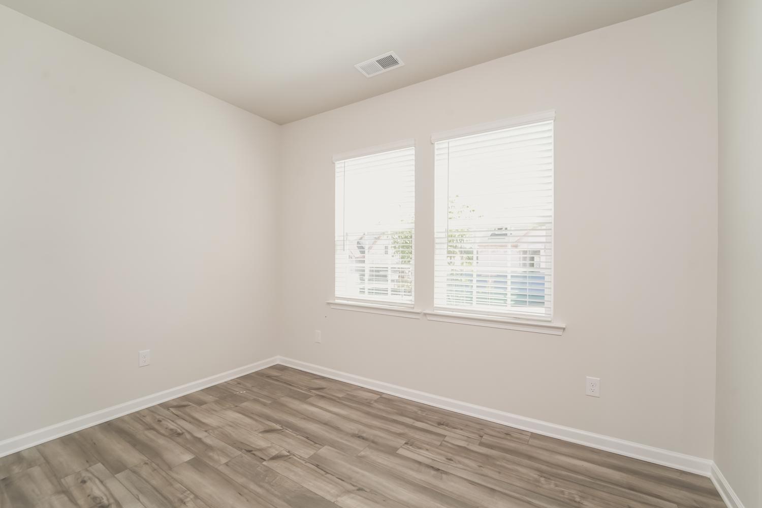 7340 Echoing Hills Lane, Maiden photo 17