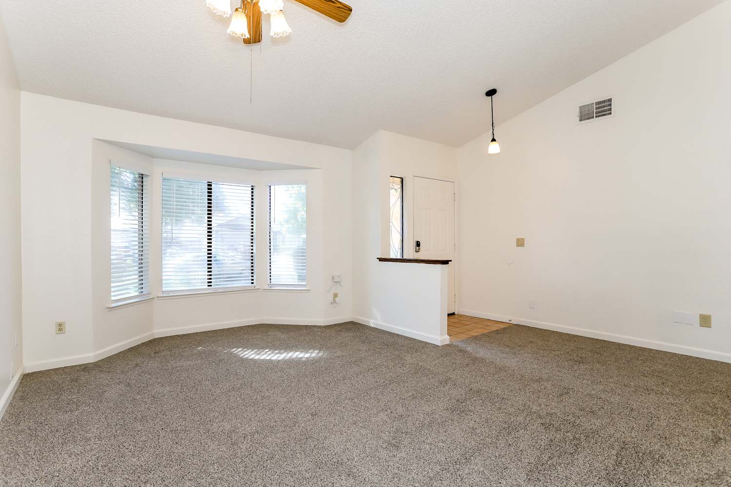 7340 Widener Way, Sacramento photo 6