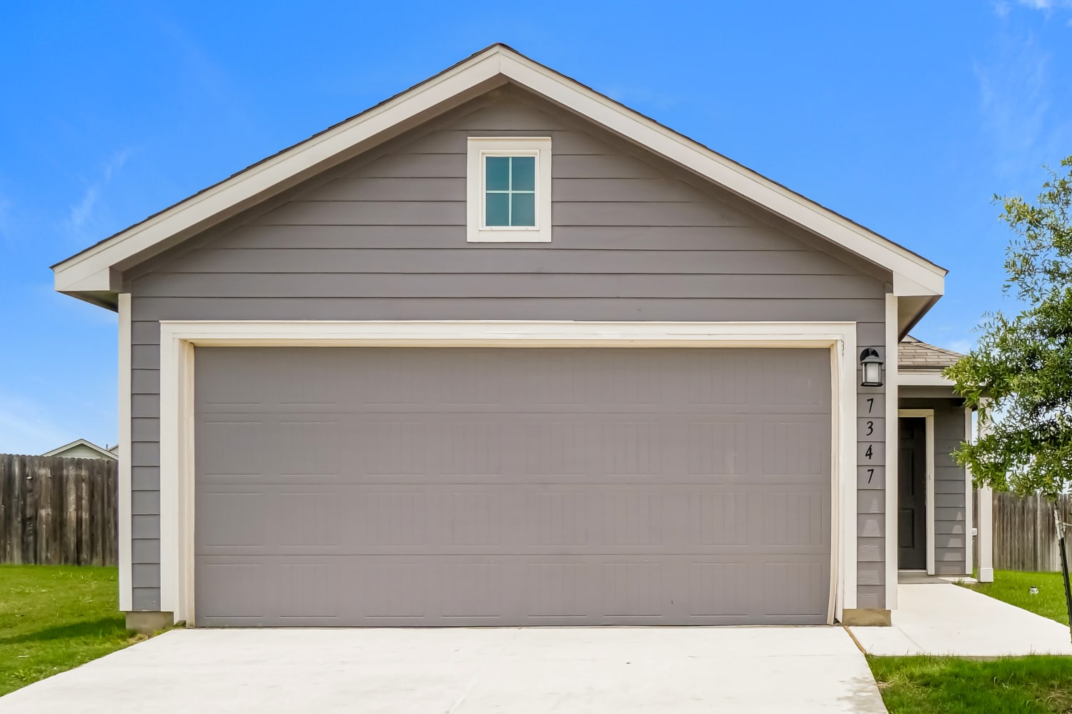 Front of 7347 Plata Cir, San Antonio, TX