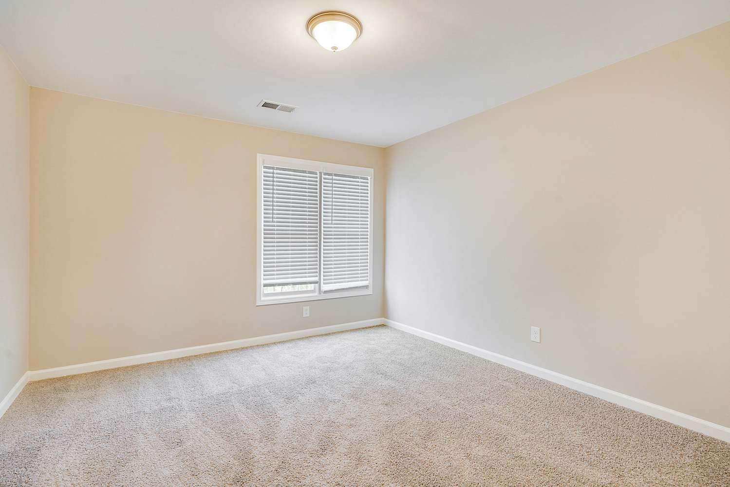 7349 Timberline Way, Stone Mountain photo 13