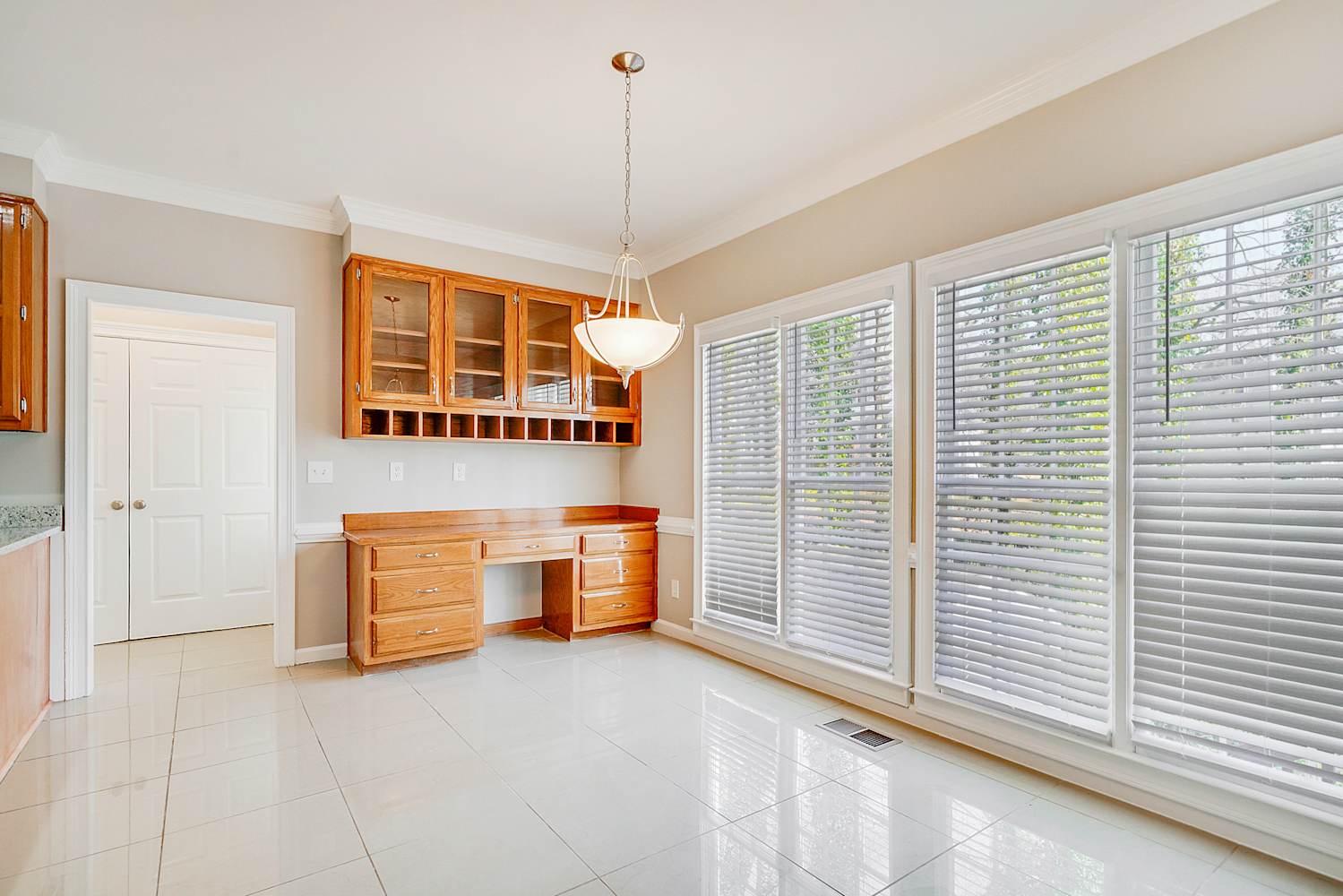7349 Timberline Way, Stone Mountain photo 9